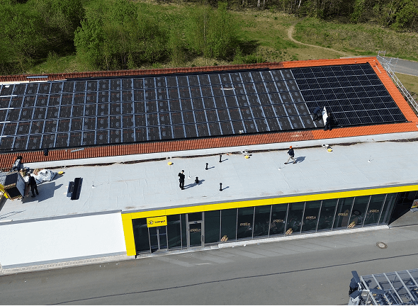 Fachmarkt_solaranlage_im_bau_luftaufnahme